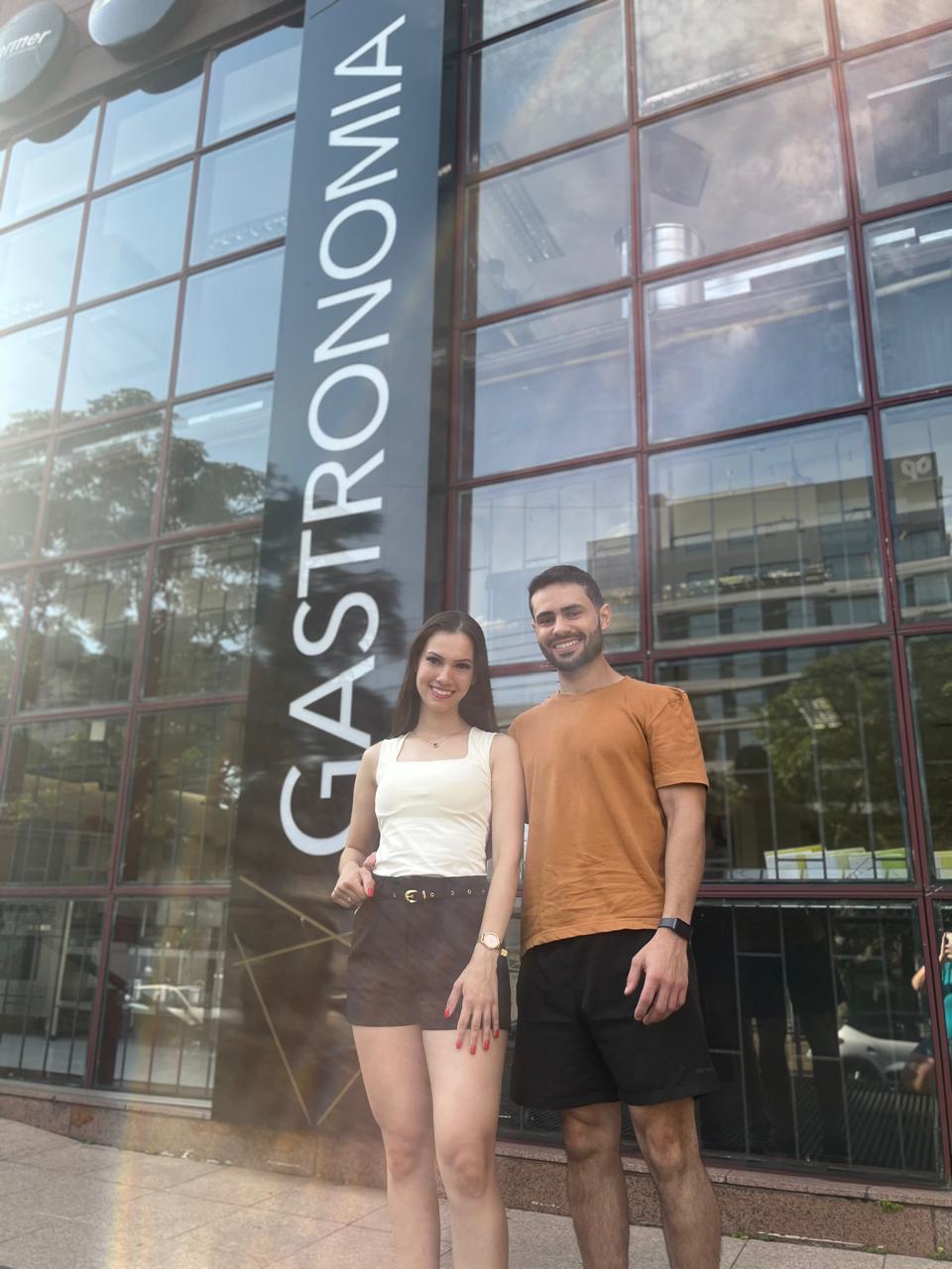 Larissa e Wesley, fundadores da Casa da Borboleta