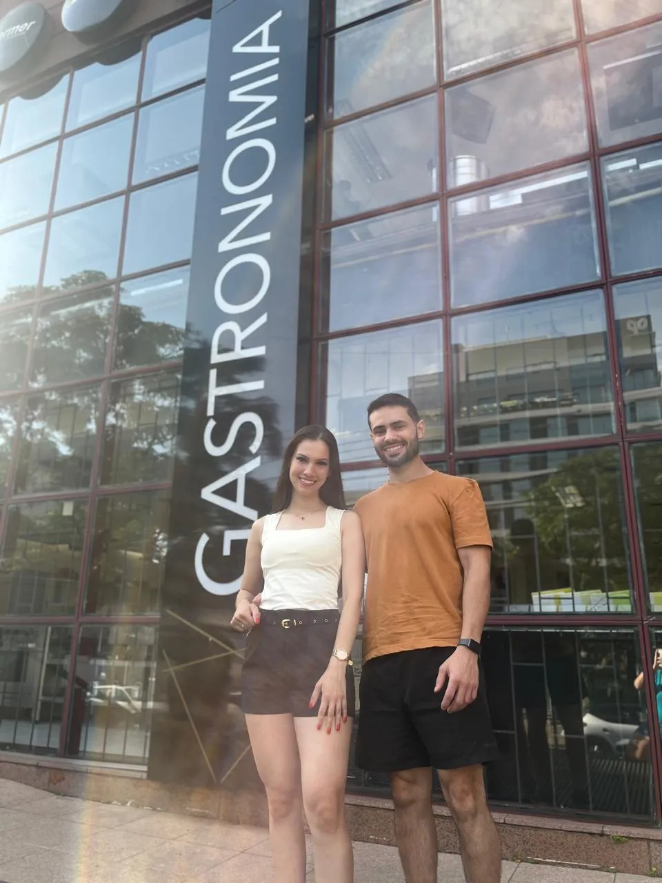 Larissa e Wesley, fundadores da Casa da Borboleta
